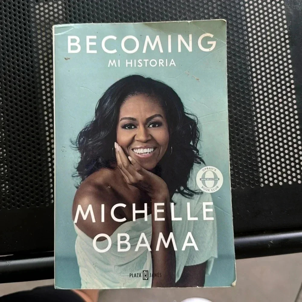 Michelle Obama | BOOK BECOMING Mi historia - Picture 1 of 7